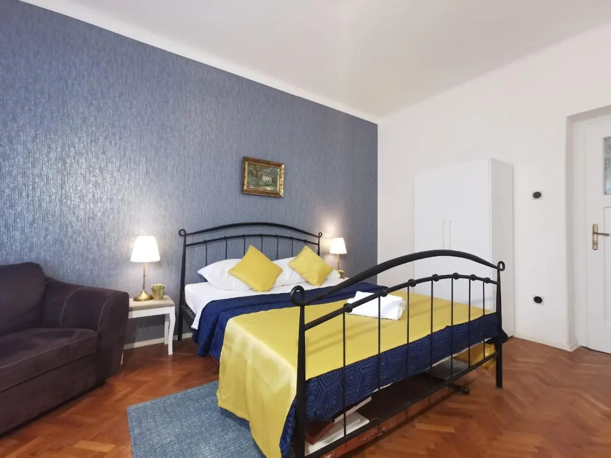 Apartment Bacvice In Split 0*,  Croatia
